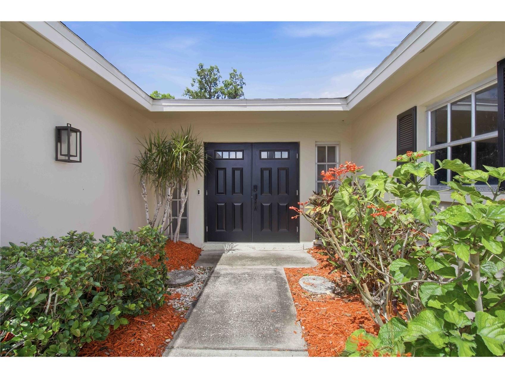 7354 W Country Club Drive N Sarasota FL 34243 A4689516 image7