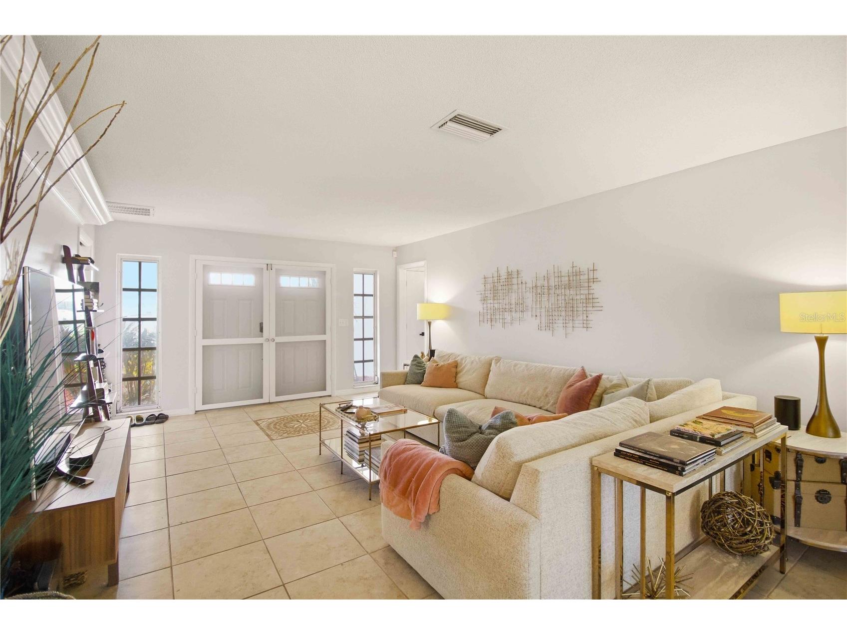 7354 W Country Club Drive N Sarasota FL 34243 A4689516 image8