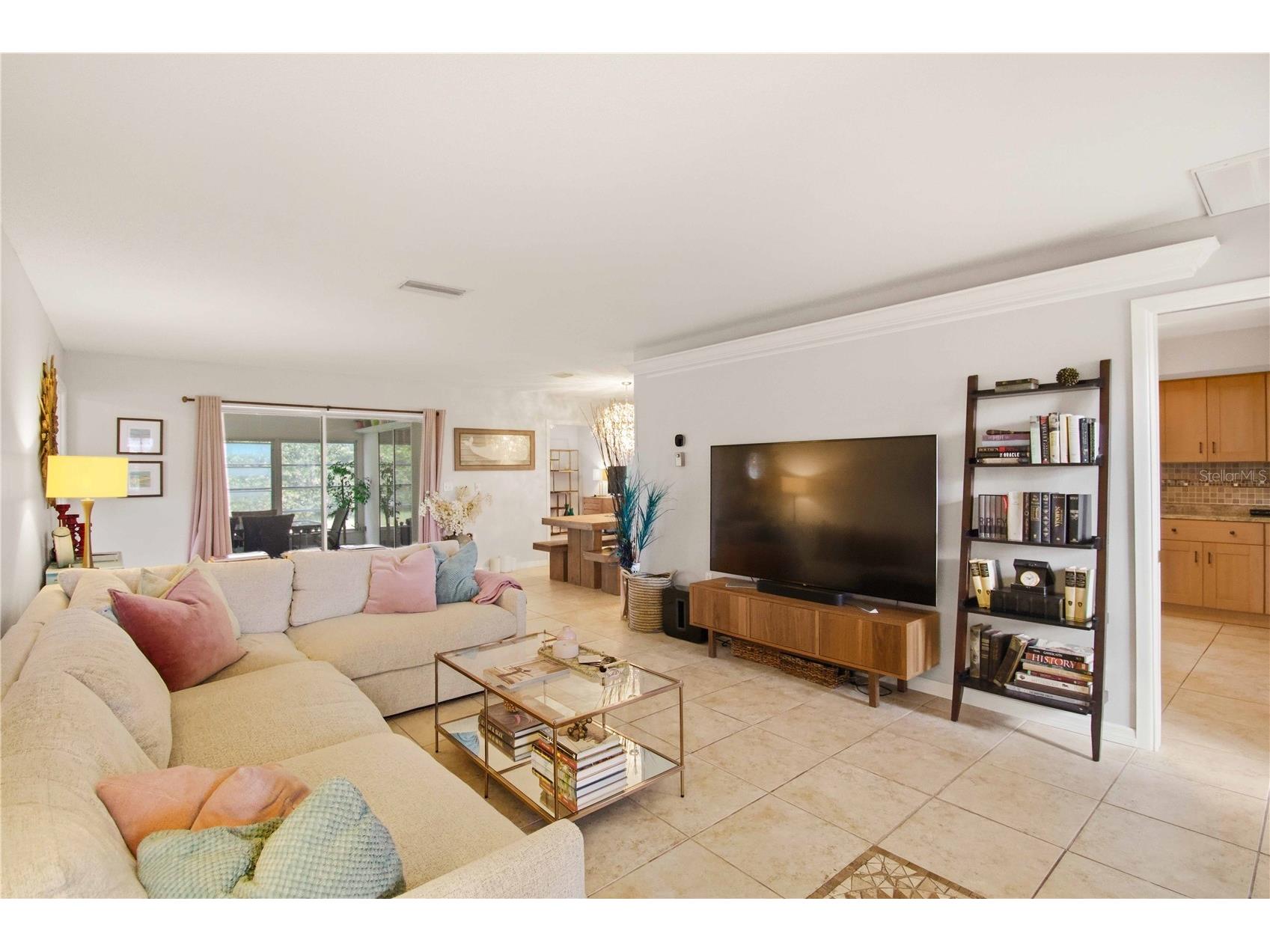 7354 W Country Club Drive N Sarasota FL 34243 A4689516 image9