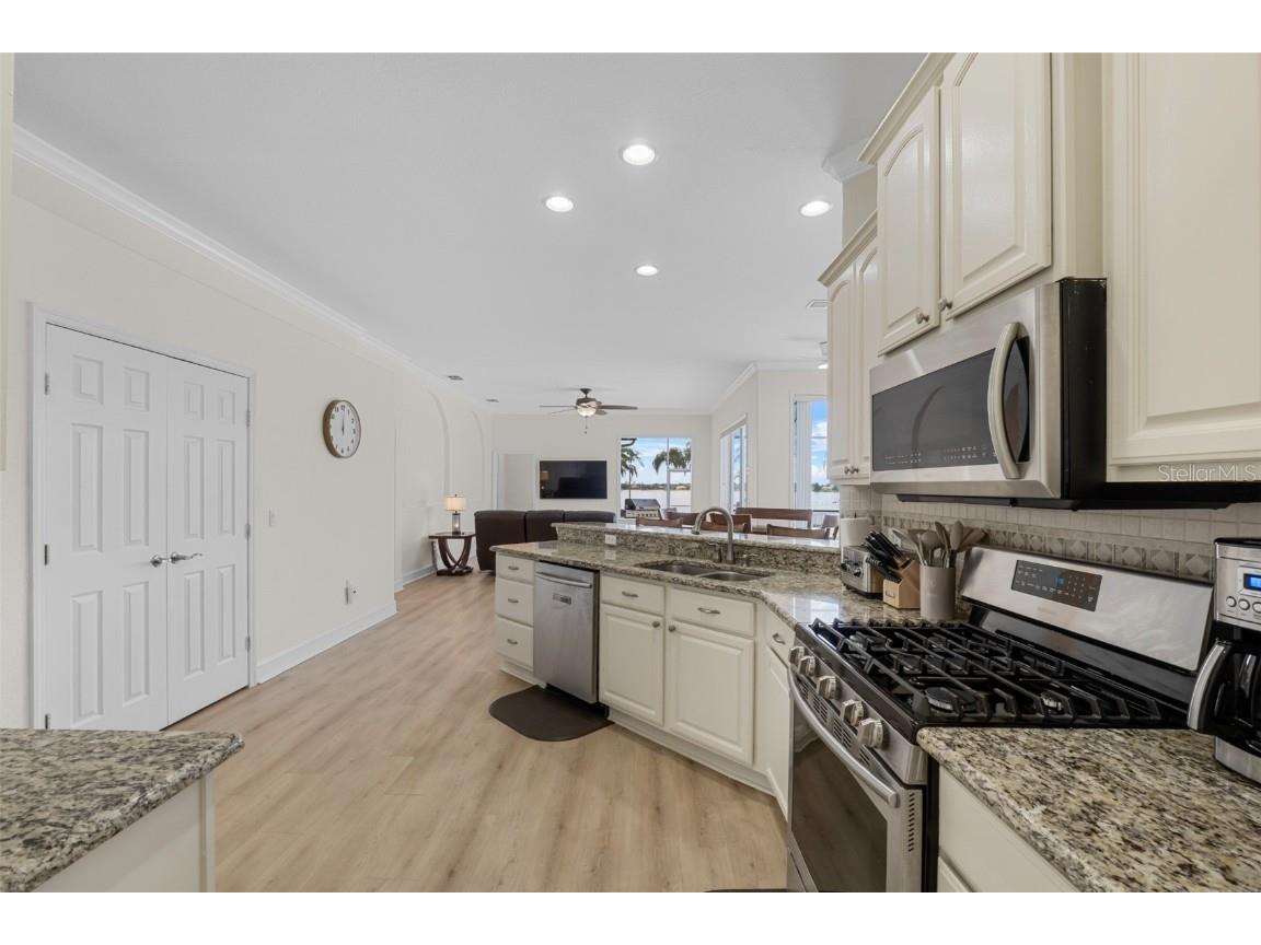 7358 Bent Grass Drive Winter Haven FL 33884 - LAKE BESS P4935709 image10