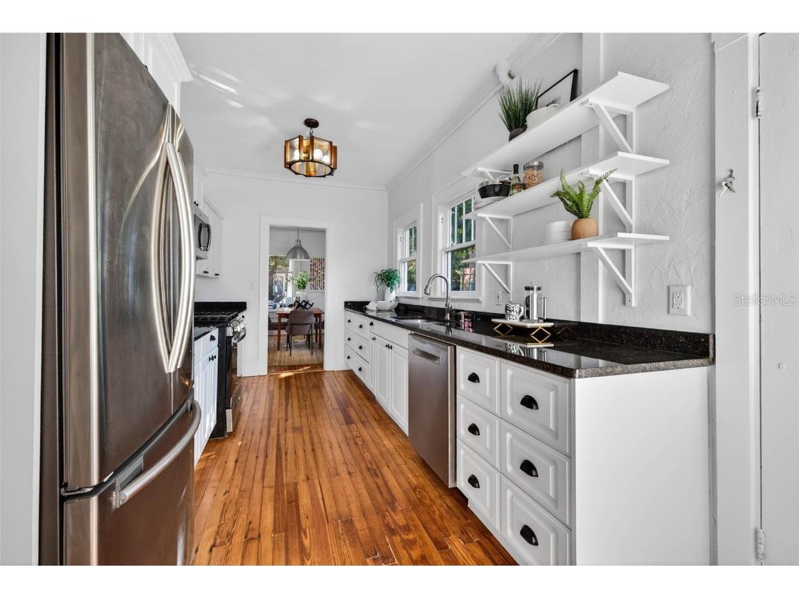 736 6th Street N Saint Petersburg FL 33701 TB8452403 image12