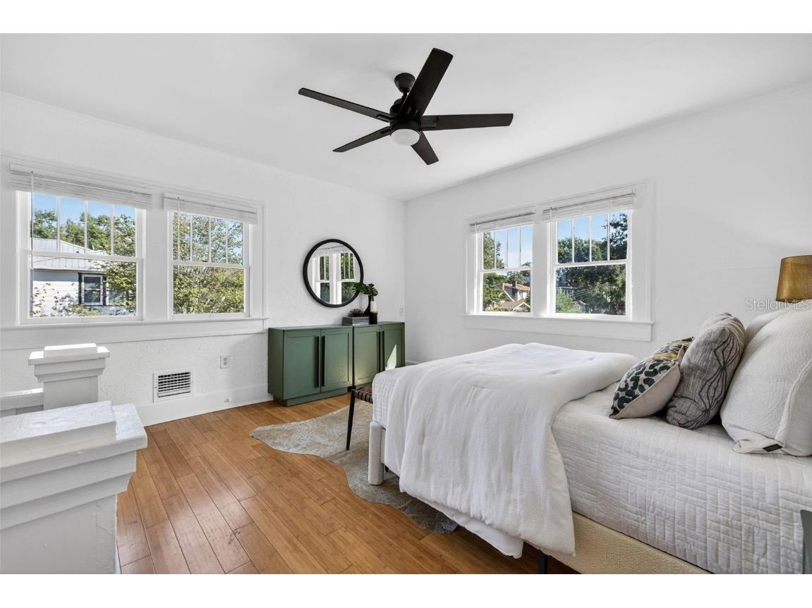 736 6th Street N Saint Petersburg FL 33701 TB8452403 image22