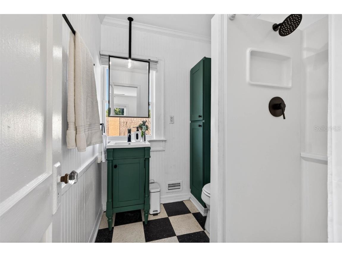 736 6th Street N Saint Petersburg FL 33701 TB8452403 image25