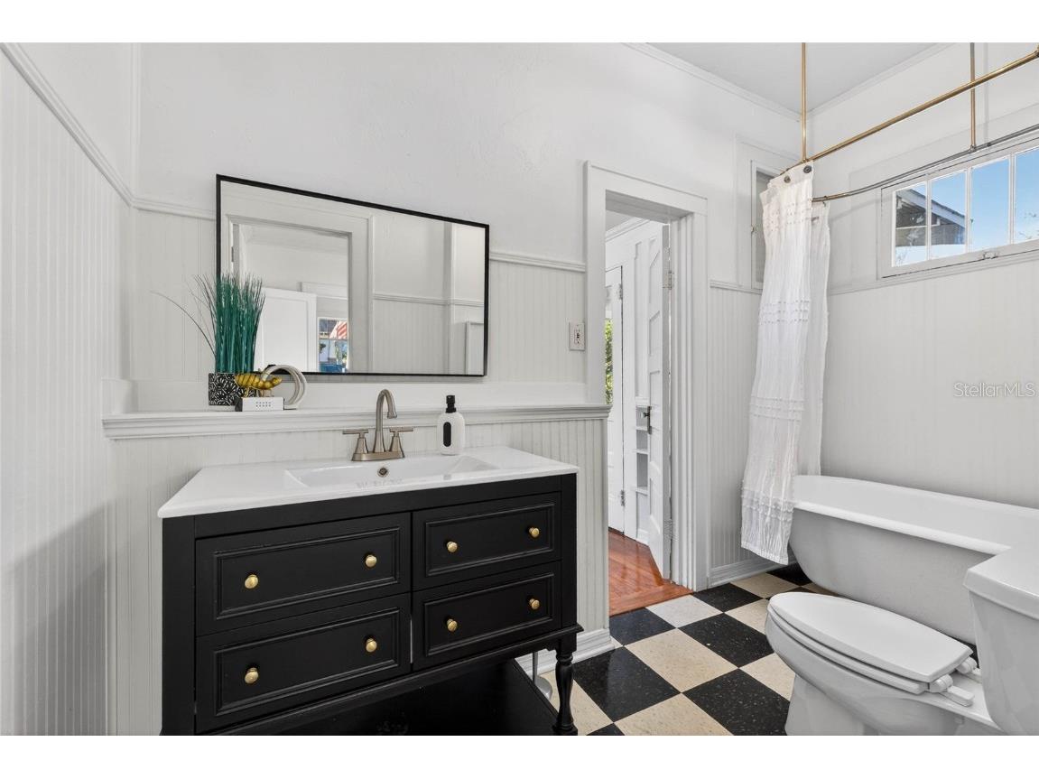 736 6th Street N Saint Petersburg FL 33701 TB8452403 image27