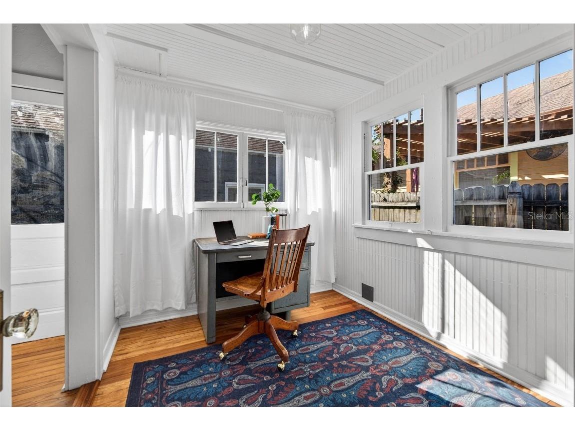 736 6th Street N Saint Petersburg FL 33701 TB8452403 image31