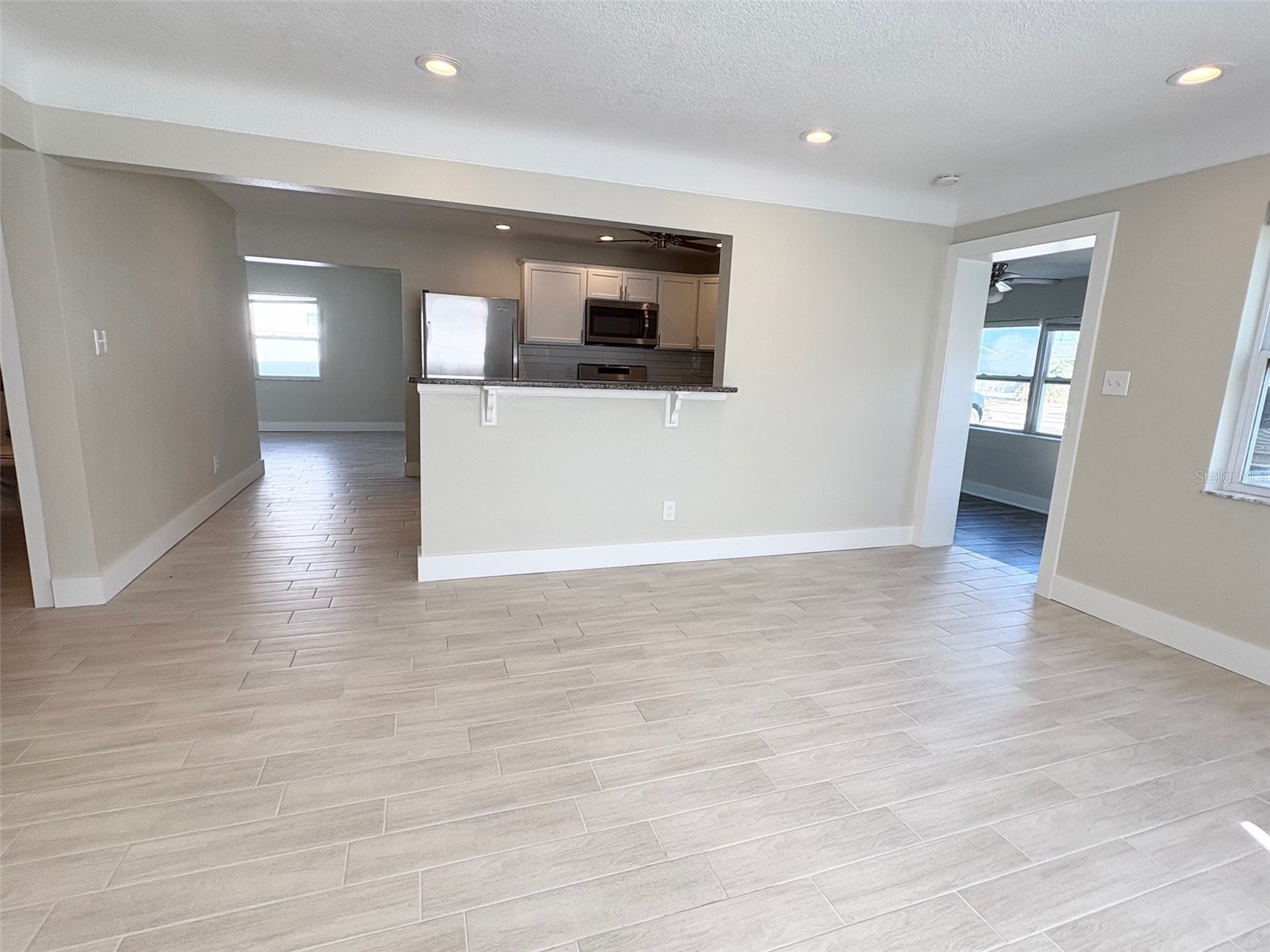 736 86th Avenue N Saint Petersburg FL 33702 TB8491571 image4