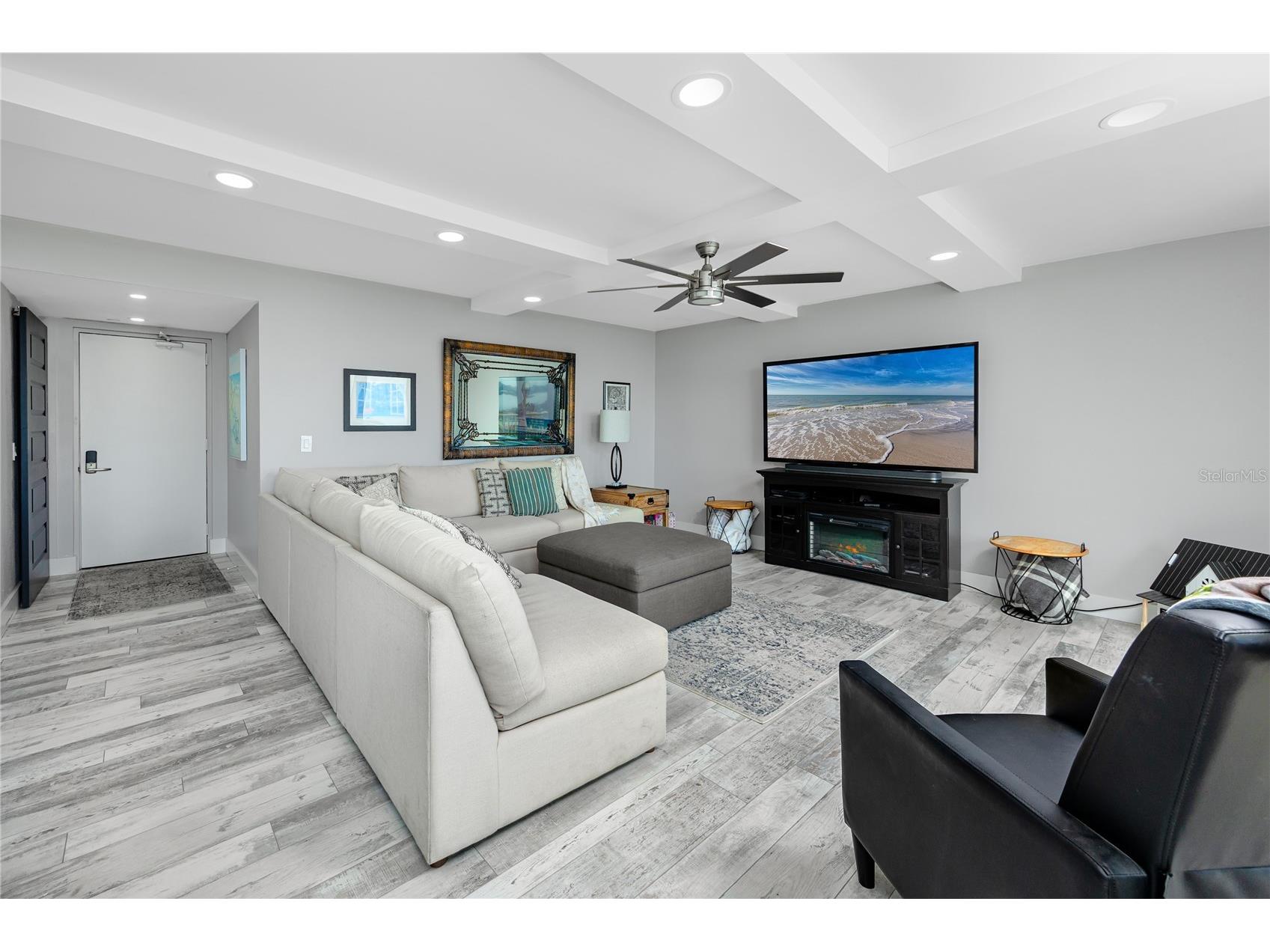 736 Island Way #1001 Clearwater Beach FL 33767 - MANDALAY CHANNEL TB8519491 image3
