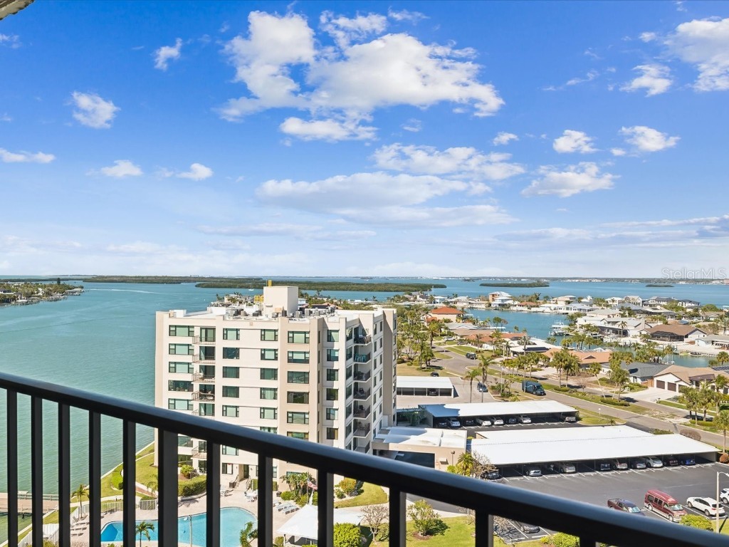 736 Island Way #1101 Clearwater Beach FL 33767 TB8376468 image1