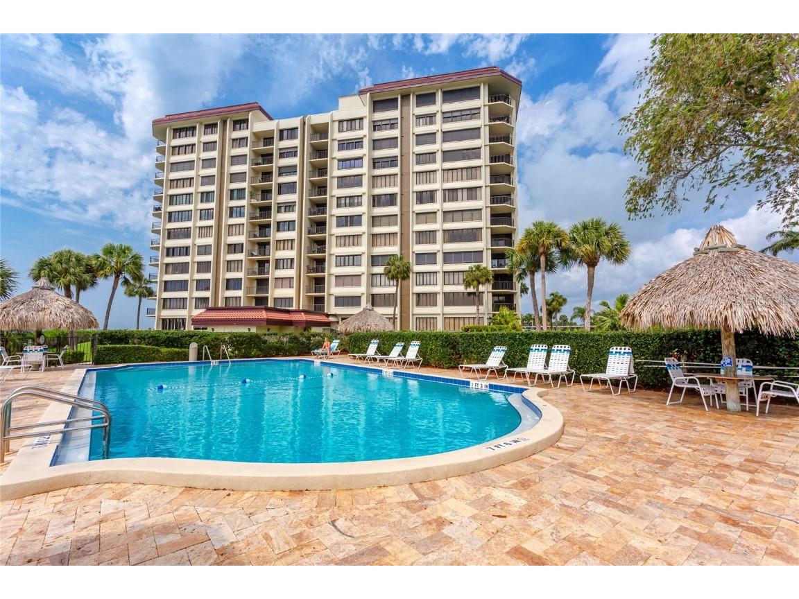 736 Island Way #201 Clearwater Beach FL 33767 - MANDALAY CHANNEL TB8461051 image1