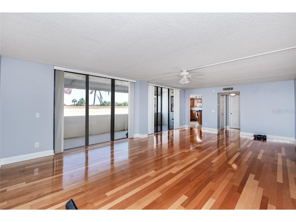 736 Island Way #201 Clearwater Beach FL 33767 - MANDALAY CHANNEL TB8461051 image14