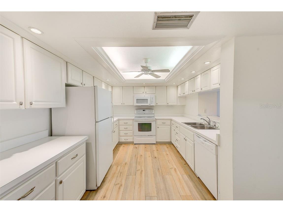 736 Island Way #404 Clearwater Beach FL 33767 U8244093 image12