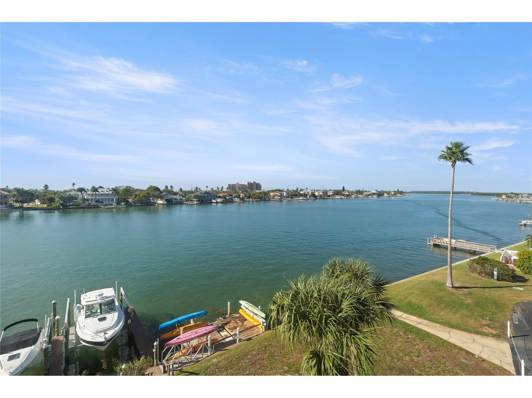 736 Island Way #406 Clearwater FL 33767 - INTRACOASTAL TB8456553 image1