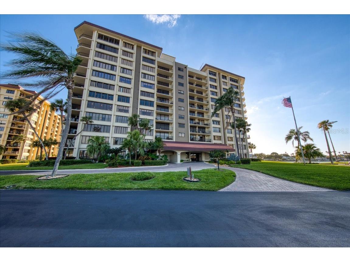 736 Island Way #502 Clearwater Beach FL 33767 U8198321 image1