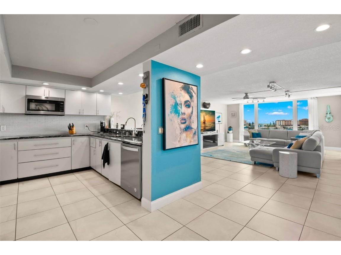 736 Island Way #604 Clearwater Beach FL 33767 - MANDALAY CHANNEL TB8417372 image17