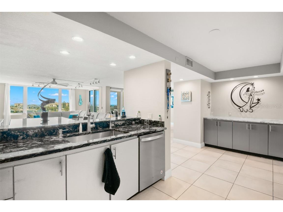 736 Island Way #604 Clearwater Beach FL 33767 - MANDALAY CHANNEL TB8417372 image20