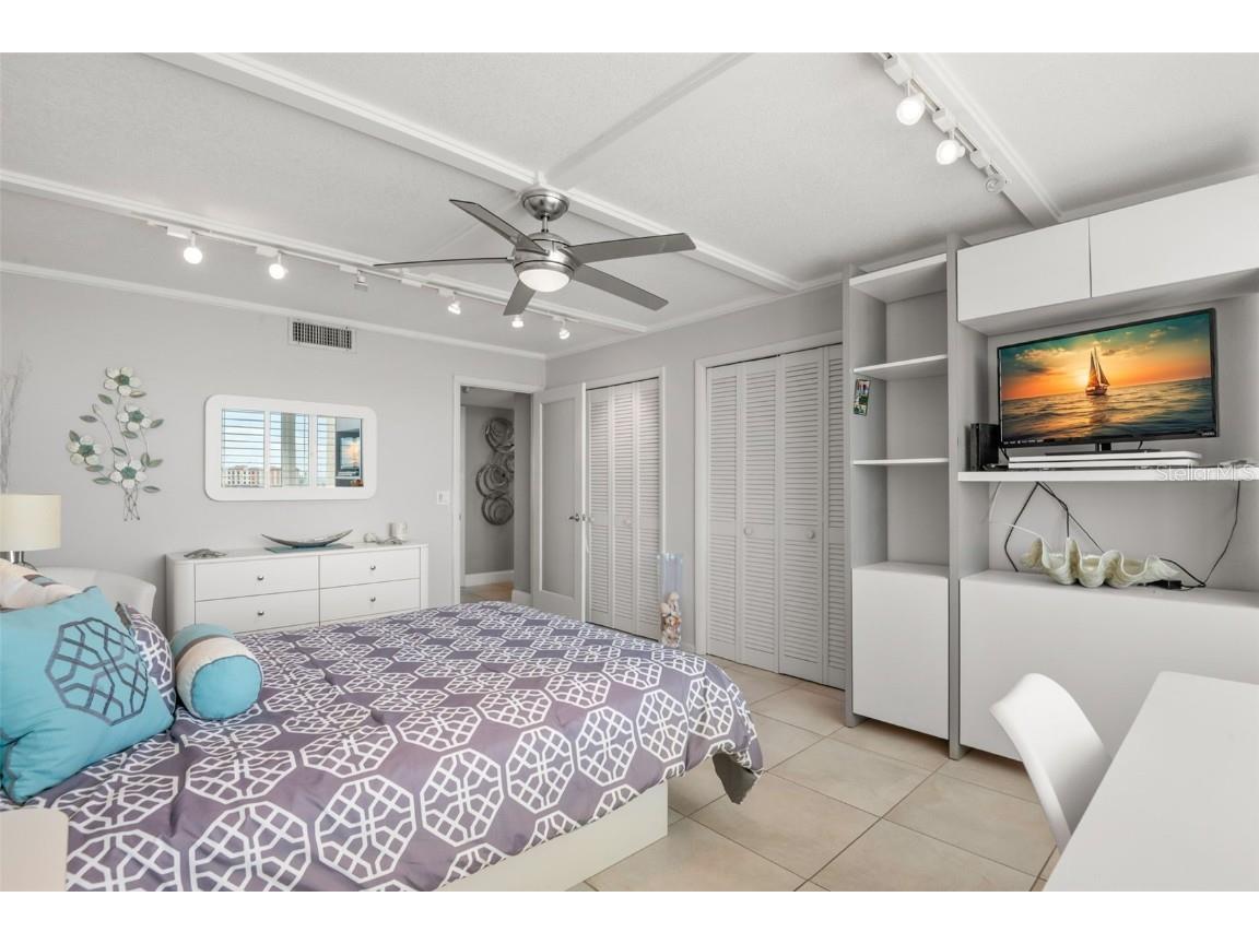 736 Island Way #604 Clearwater Beach FL 33767 - MANDALAY CHANNEL TB8417372 image39