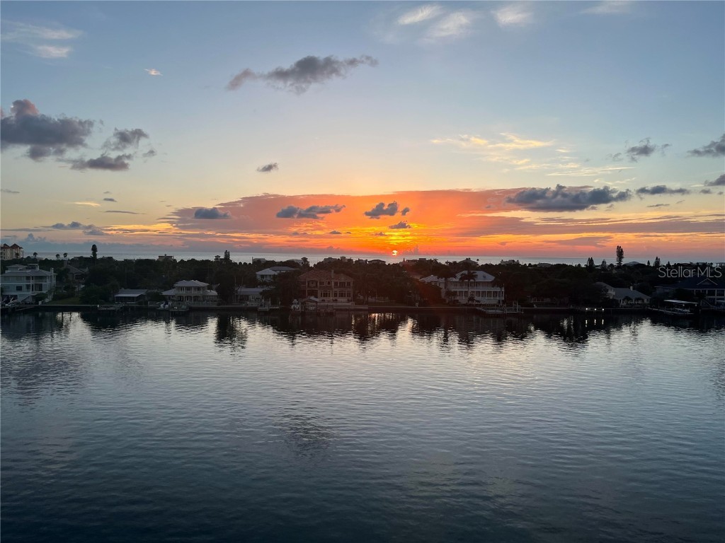 736 Island Way #705 Clearwater FL 33767 T3444549 image1