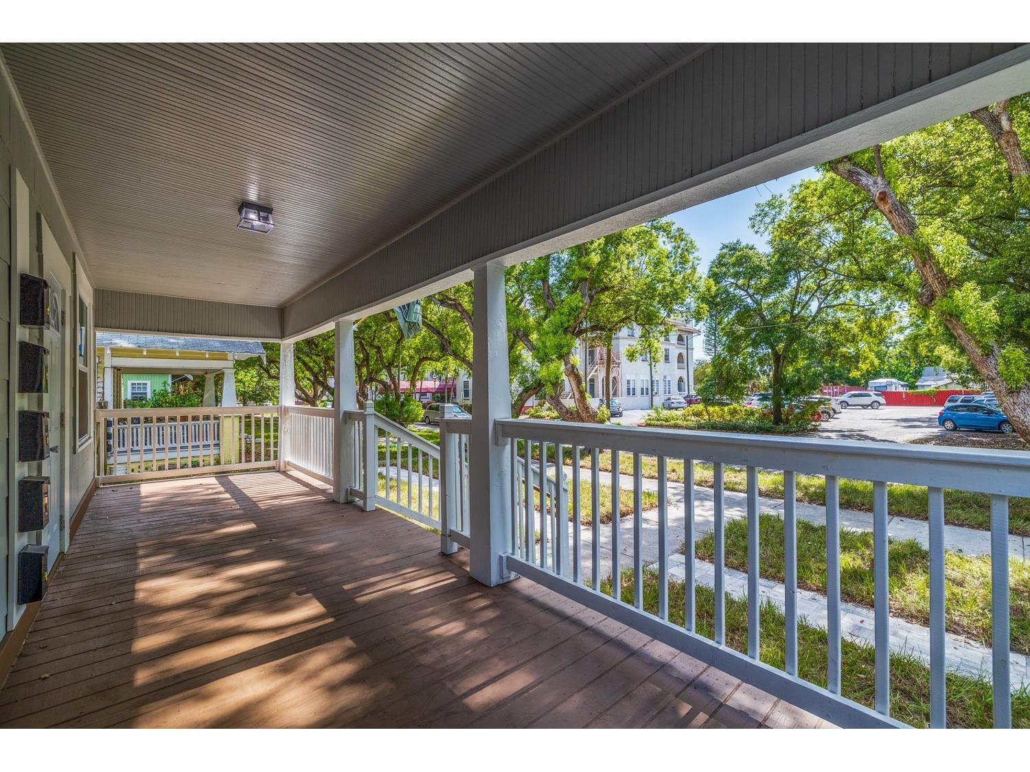 736 Jackson Street N #2 Saint Petersburg FL 33705 TB8511672 image4