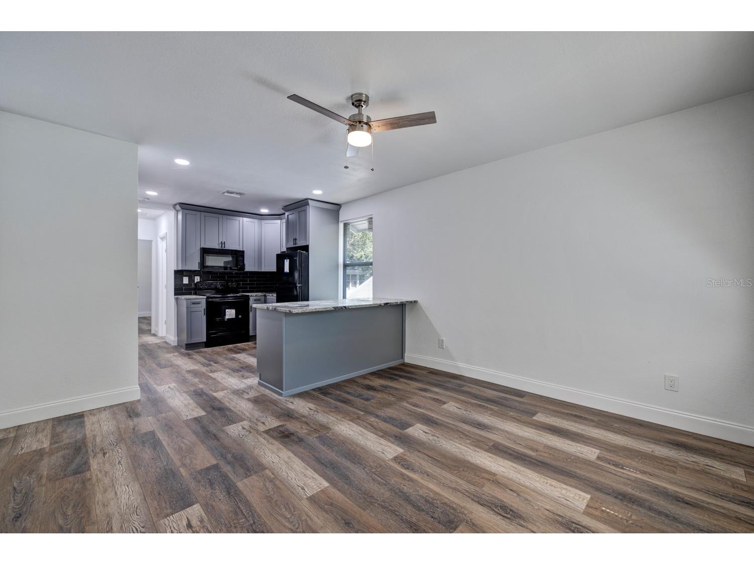 736 Jackson Street N #2 Saint Petersburg FL 33705 TB8511672 image6