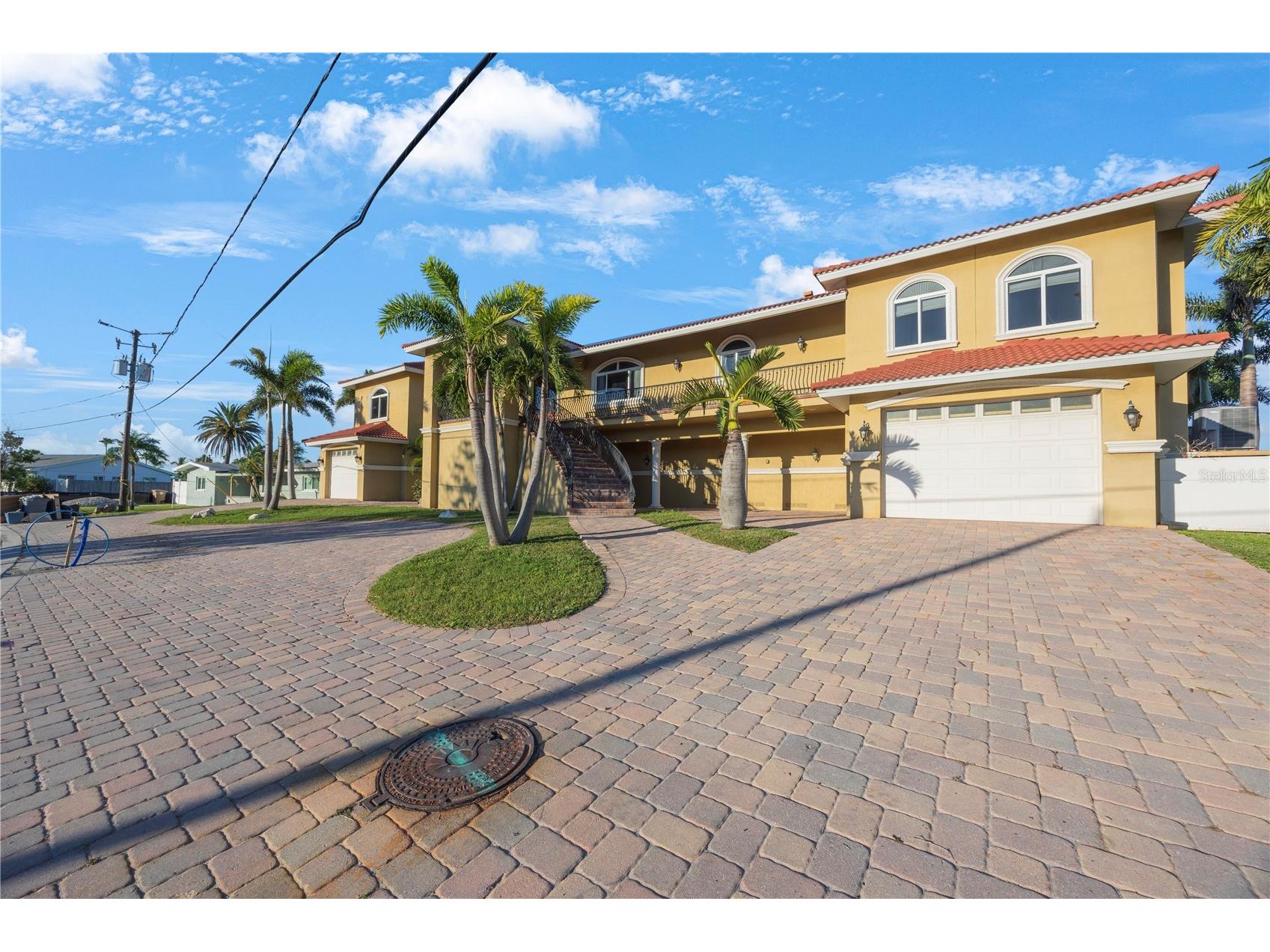 736 Pruitt Drive Madeira Beach FL 33708 TB8504222 image1