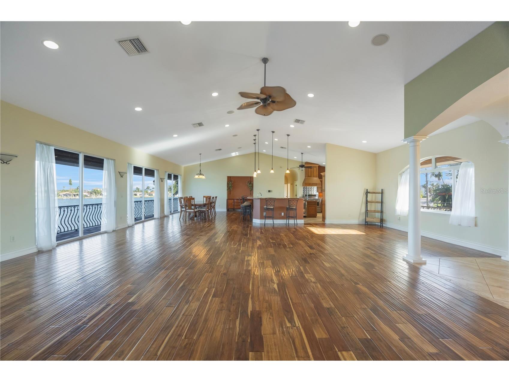 736 Pruitt Drive Madeira Beach FL 33708 TB8504222 image5