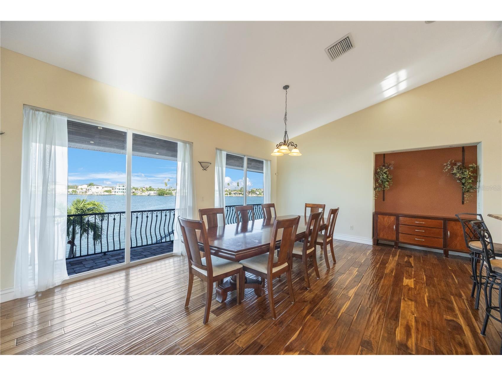 736 Pruitt Drive Madeira Beach FL 33708 TB8504222 image9