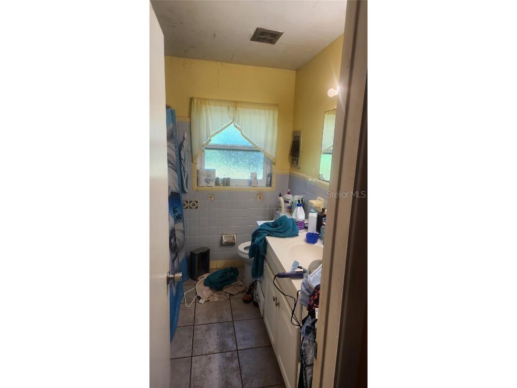 736 San Christopher Drive Dunedin FL 34698 TB8452681 image5