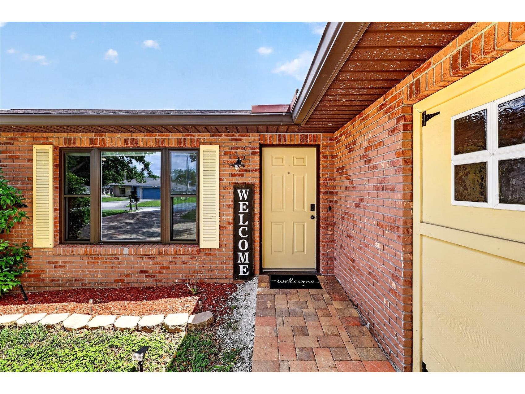 736 Scott Lake Village N Lakeland FL 33813 B4902261 image2