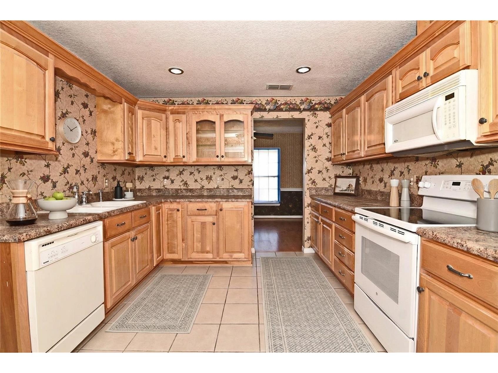 736 Trafalgar Street Deltona FL 32725 V4948351 image6