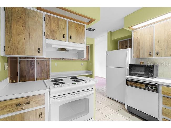 7360 Cherry Laurel Drive Orlando FL 32835 TB8517752 image3
