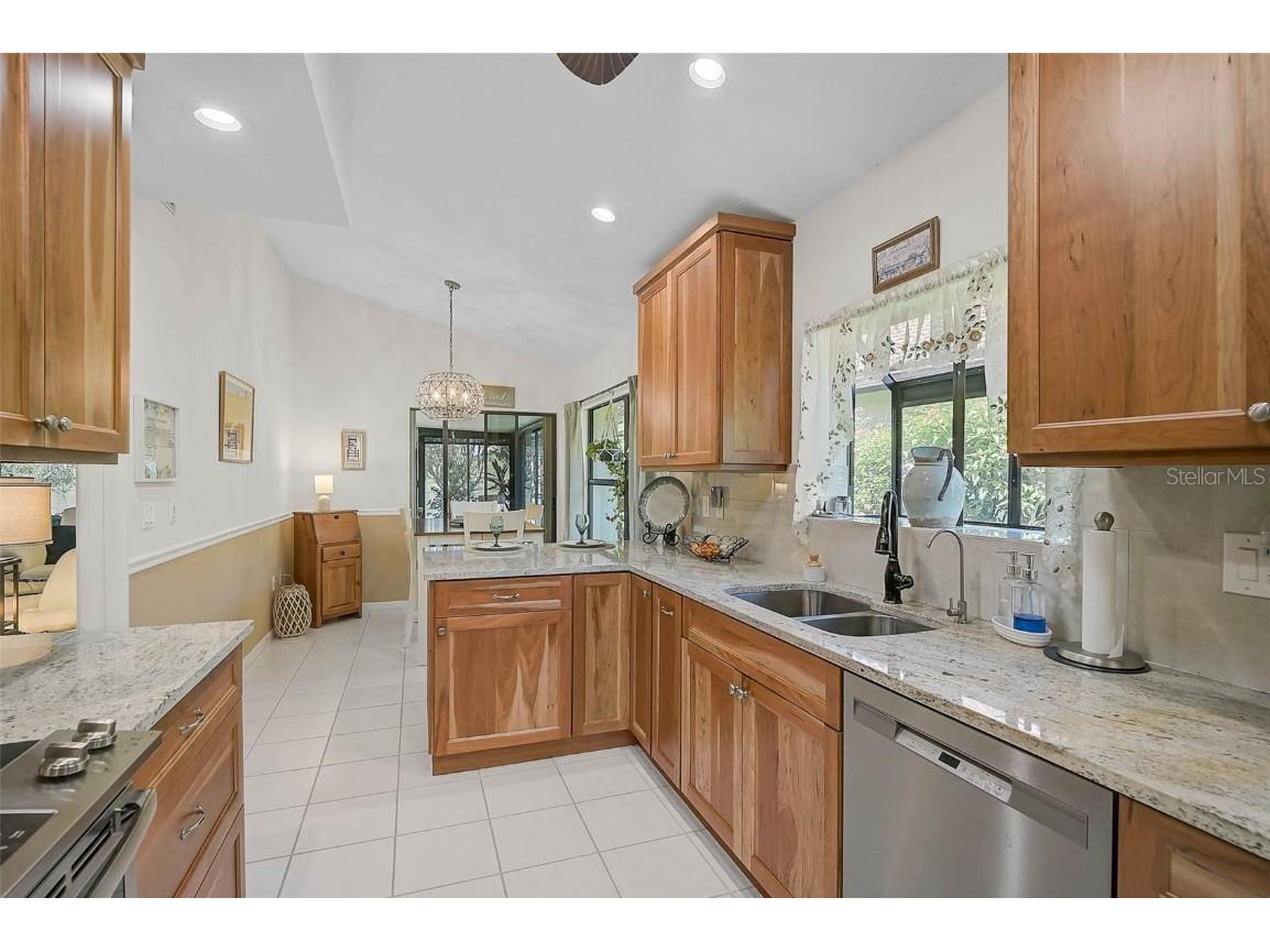 7363 Oak Moss Drive #33 Sarasota FL 34241 A4665327 image16