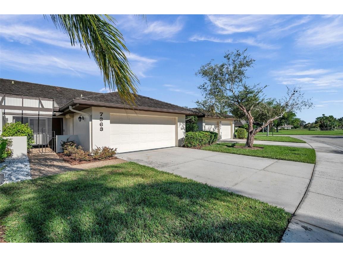 7363 Royal Birkdale Drive #18B Sarasota FL 34238 A4586520 image1