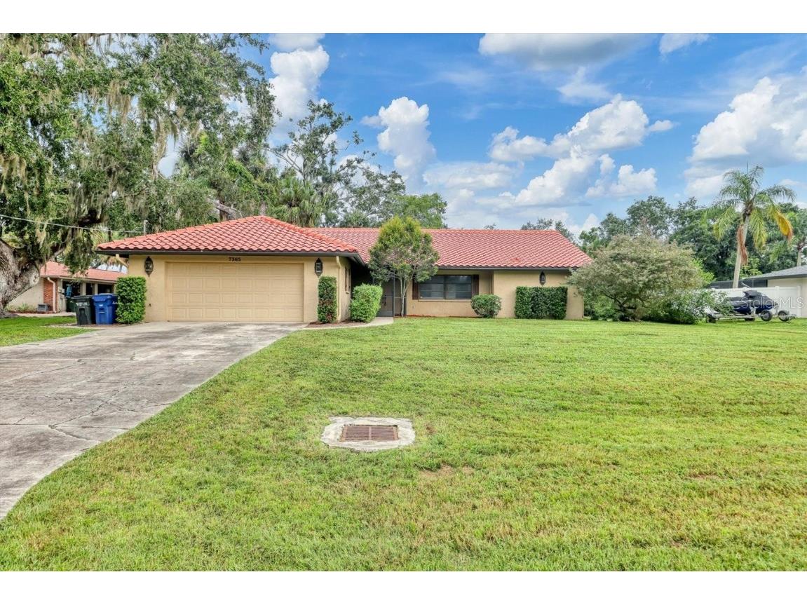 7365 S Leewynn Drive Sarasota FL 34240 A4664893 image1