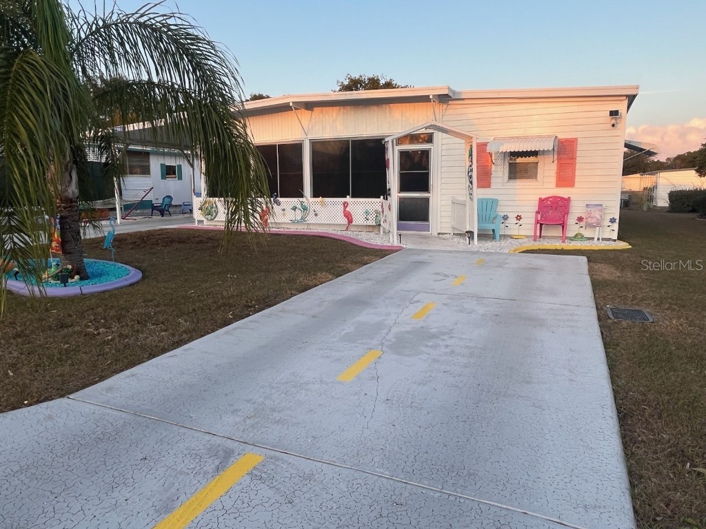 7366 First Loop Avenue Brooksville FL 34613 W7875151 image2