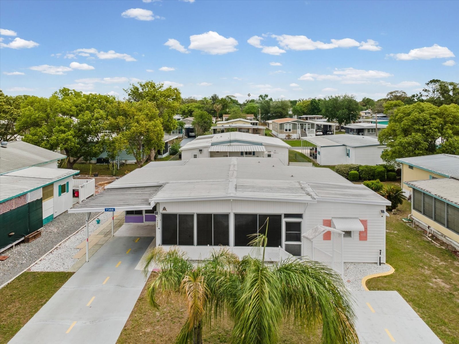 7366 First Loop Avenue Brooksville FL 34613 W7884379 image1