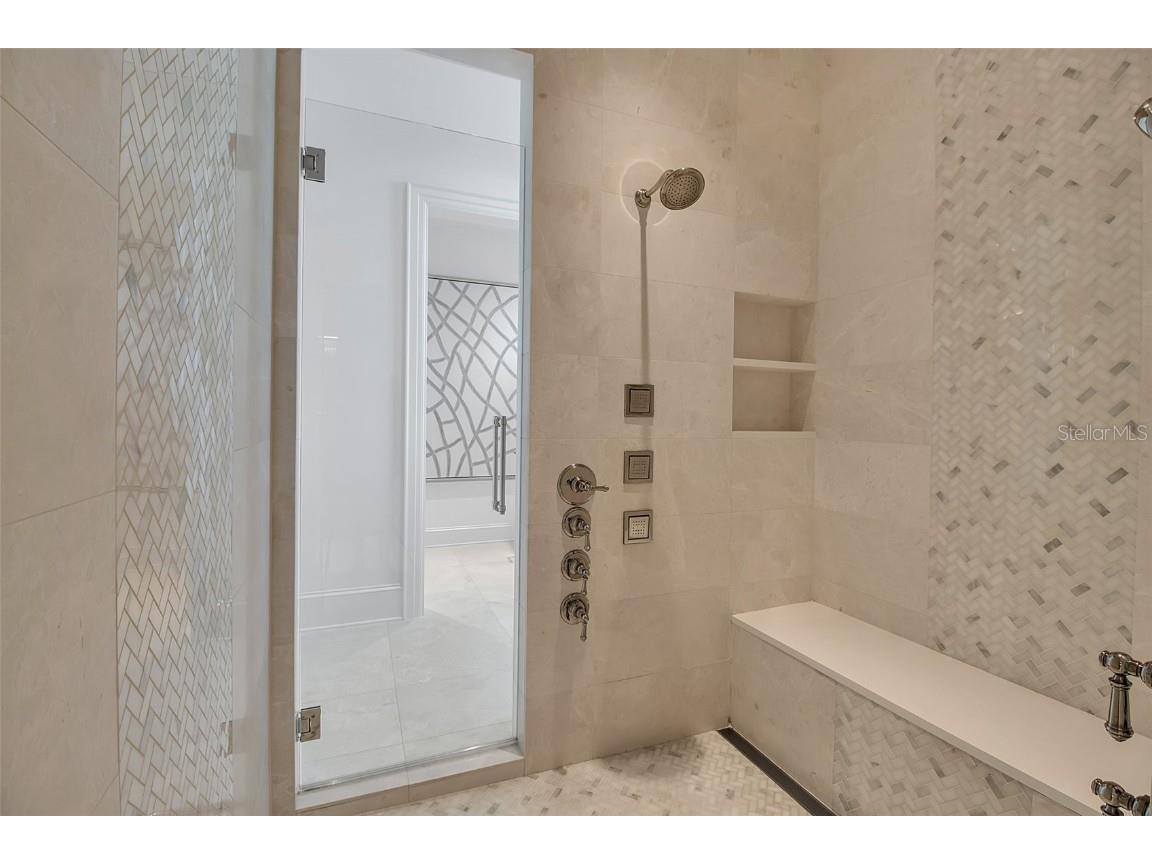 7366 Point Of Rocks Road Sarasota FL 34242 A4673754 image33