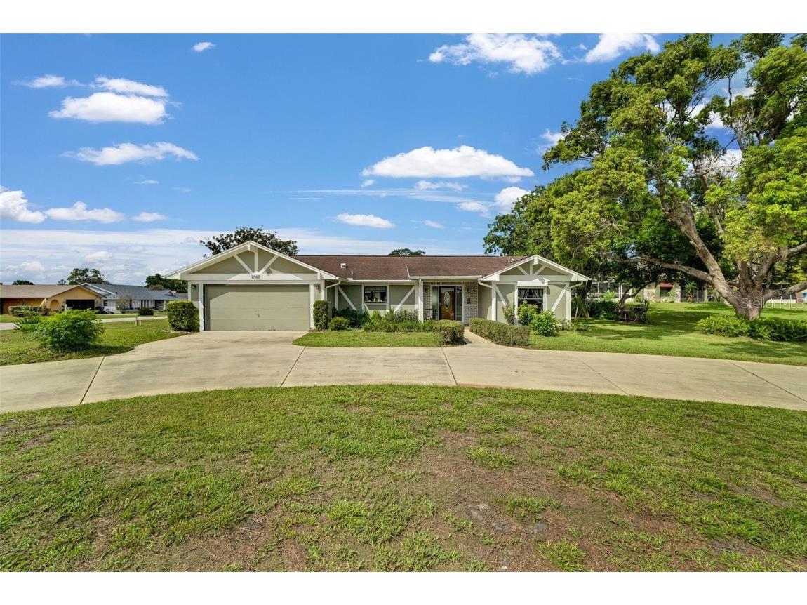 7367 Allen Drive Weeki Wachee FL 34613 T3460802 image1