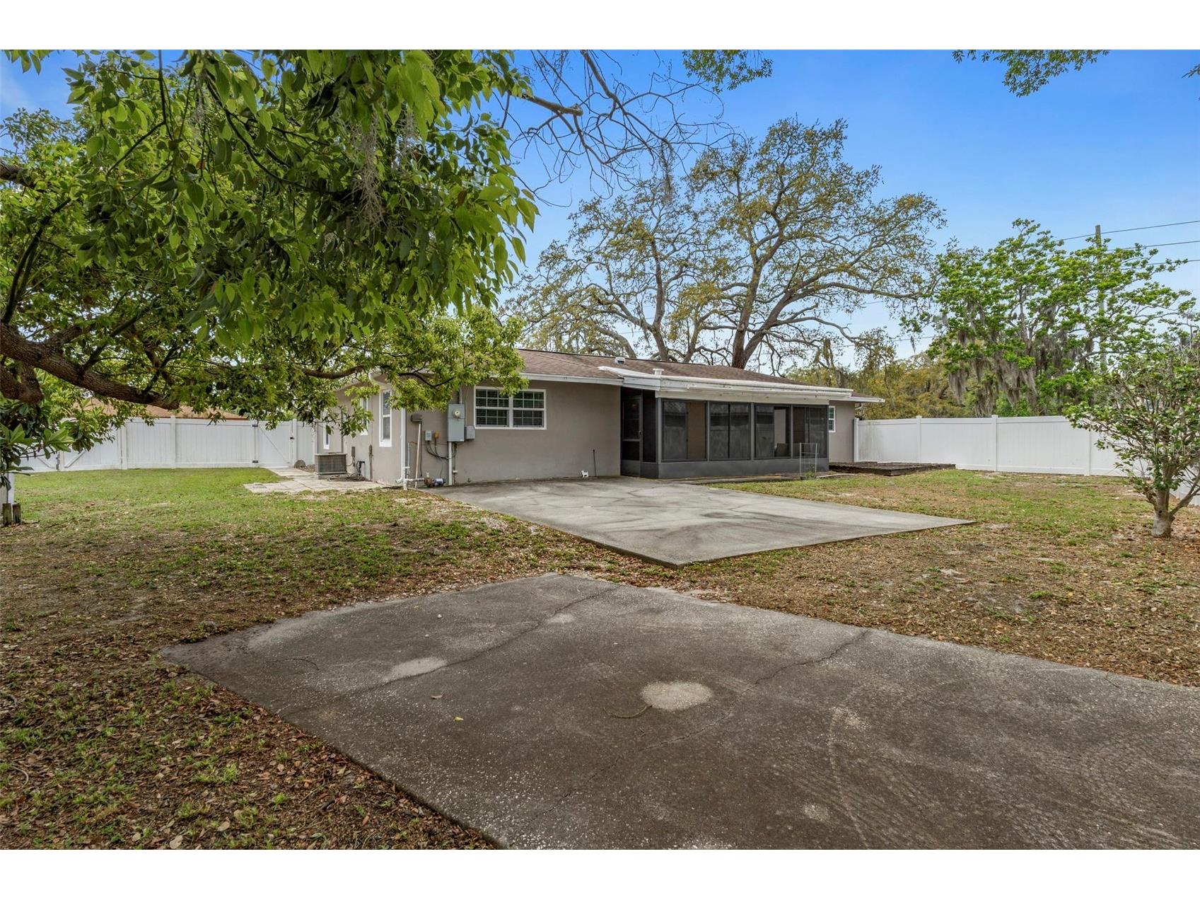 7367 Gates Circle Spring Hill FL 34606 W7884633 image6