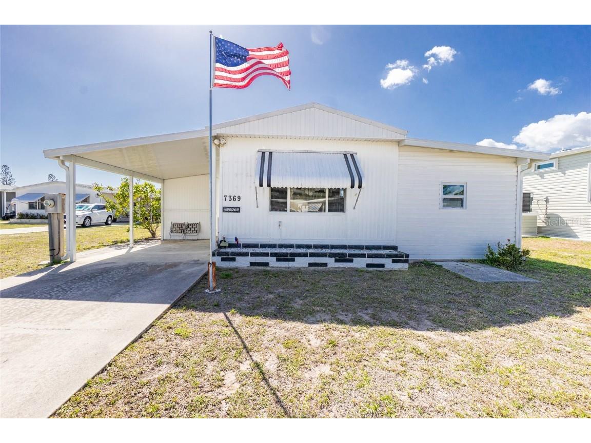 7369 Candace Lane Port Charlotte FL 33981 - BUTTERFORD WATERWAY C7508152 image1