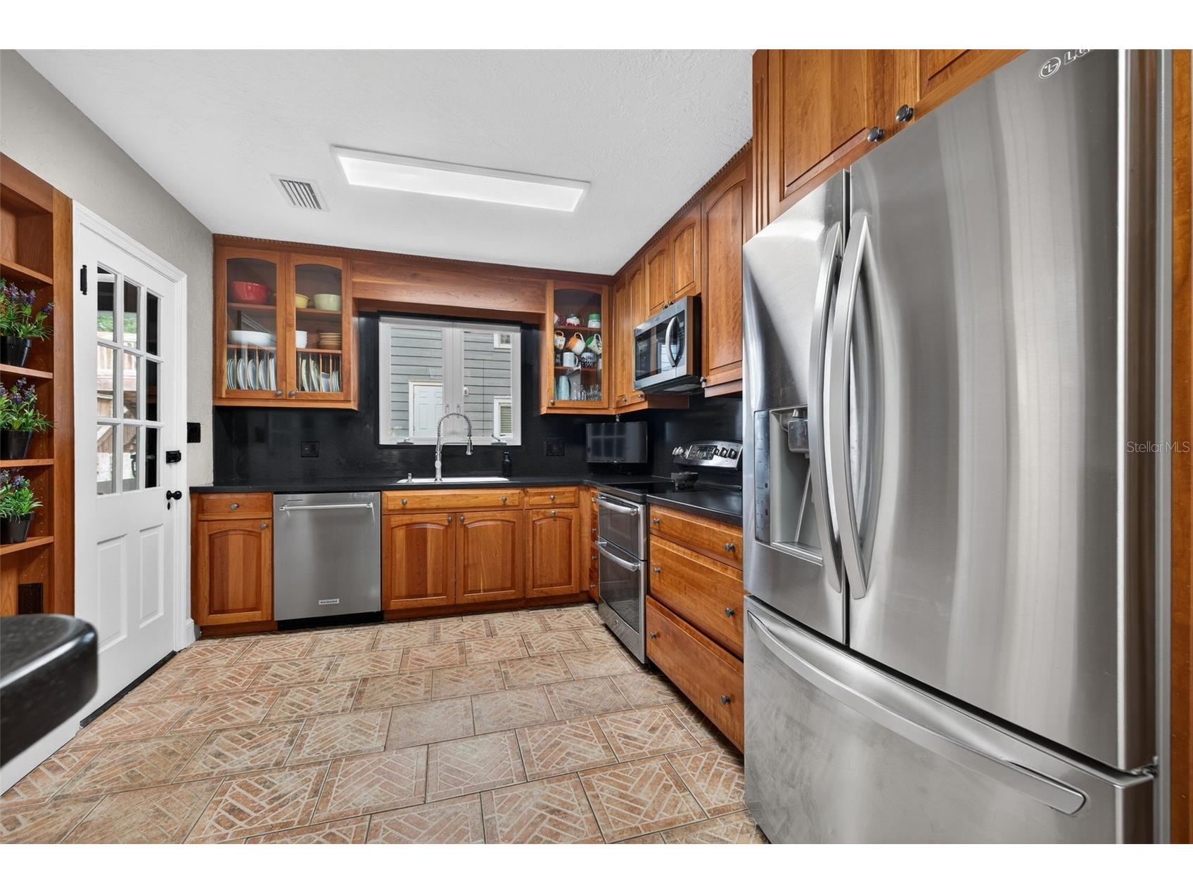 737 28th Avenue N Saint Petersburg FL 33704 TB8448990 image11