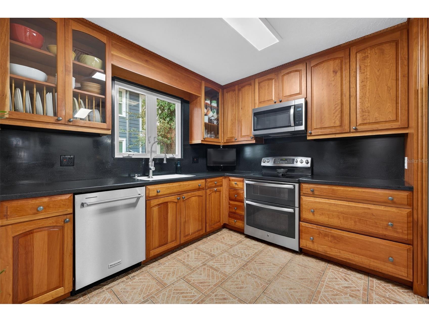 737 28th Avenue N Saint Petersburg FL 33704 TB8448990 image13