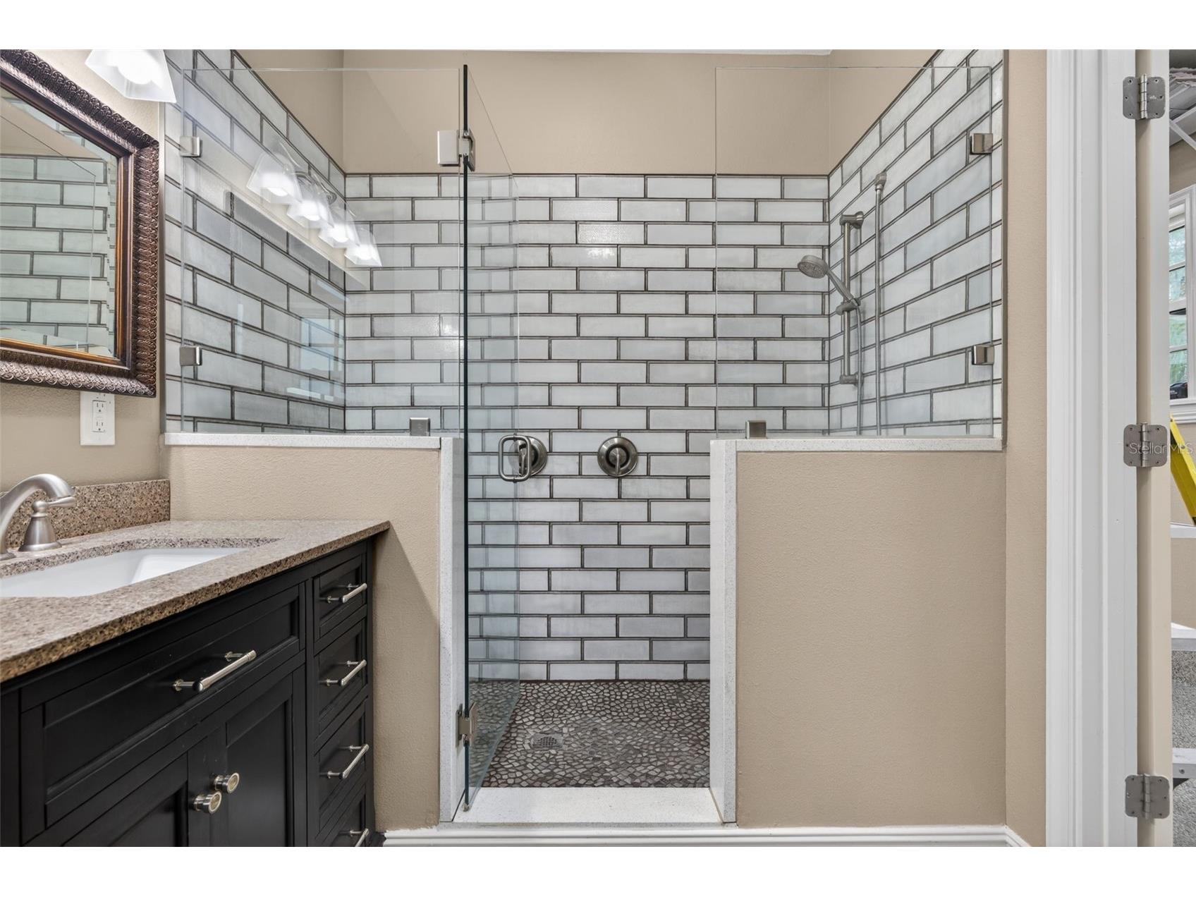 737 28th Avenue N Saint Petersburg FL 33704 TB8448990 image43