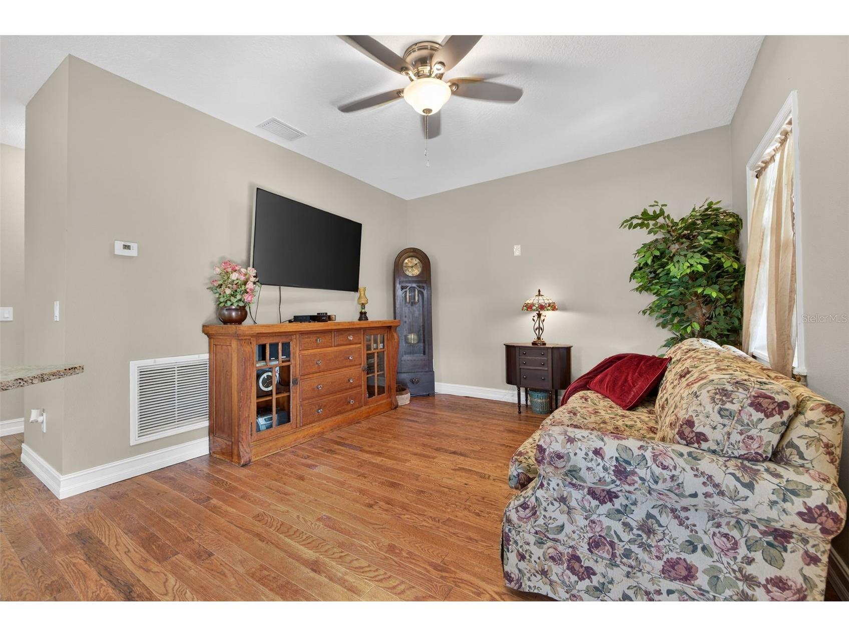 737 28th Avenue N Saint Petersburg FL 33704 TB8448990 image45