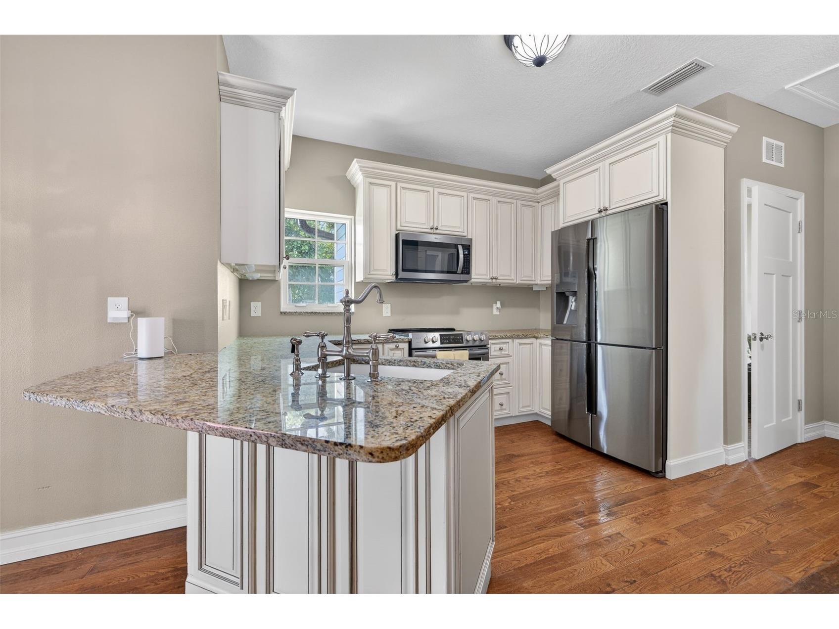 737 28th Avenue N Saint Petersburg FL 33704 TB8448990 image48