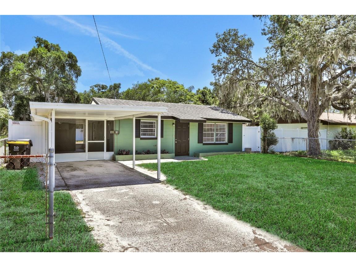 737 30th Street NW Winter Haven FL 33881 P4931092 image1