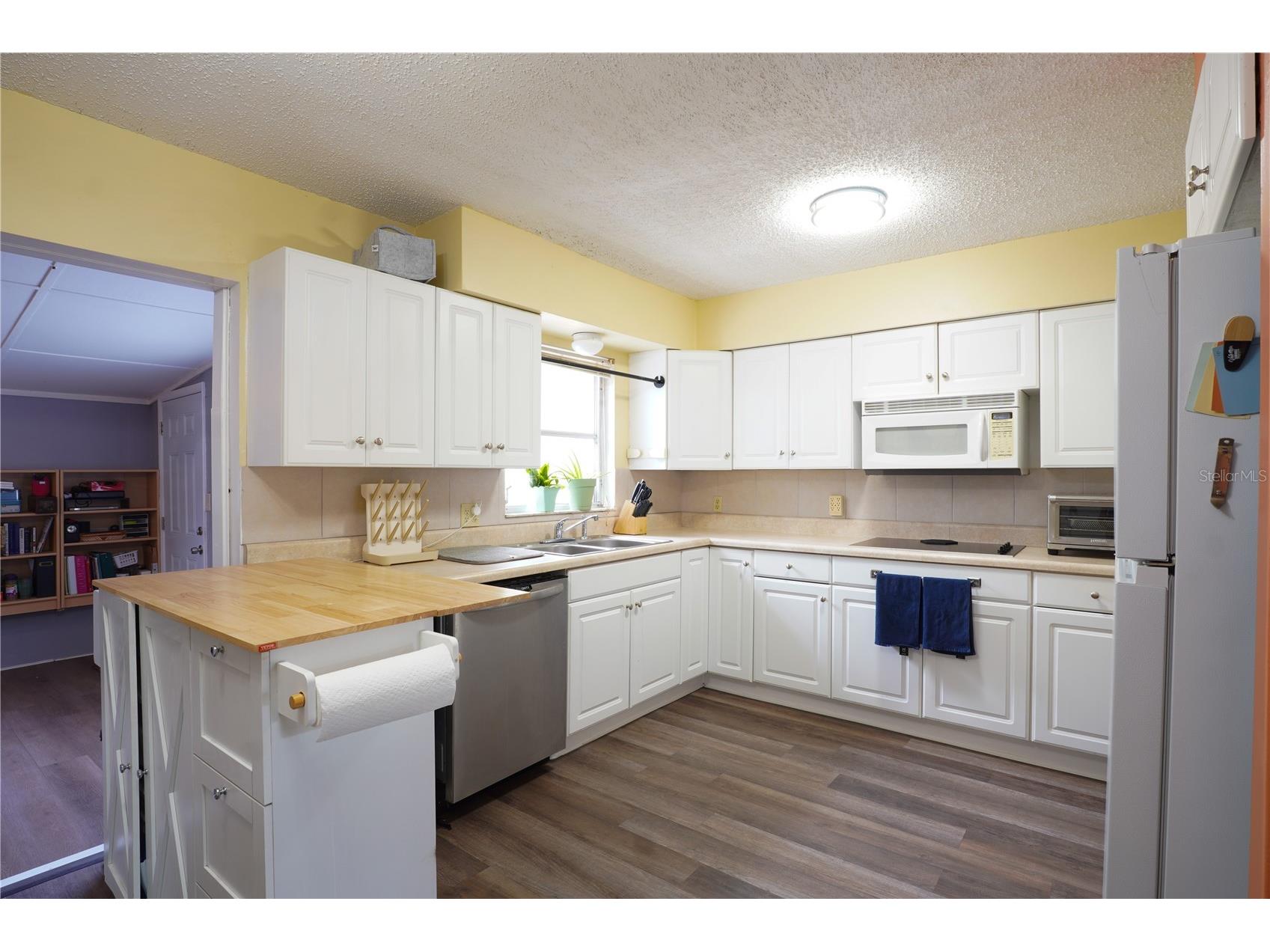 737 52nd Avenue S Saint Petersburg FL 33705 TB8516142 image6