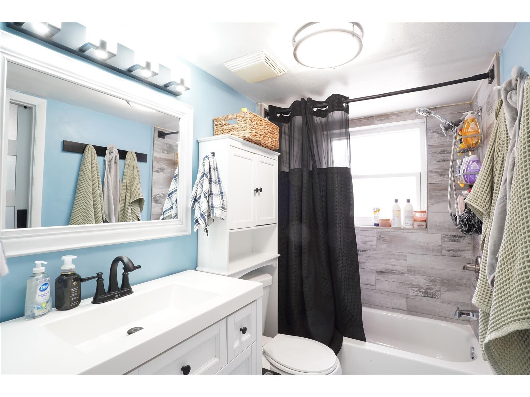 737 52nd Avenue S Saint Petersburg FL 33705 TB8516142 image8