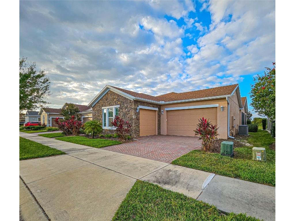 737 Alcove Drive Groveland FL 34736 O6209324 image1