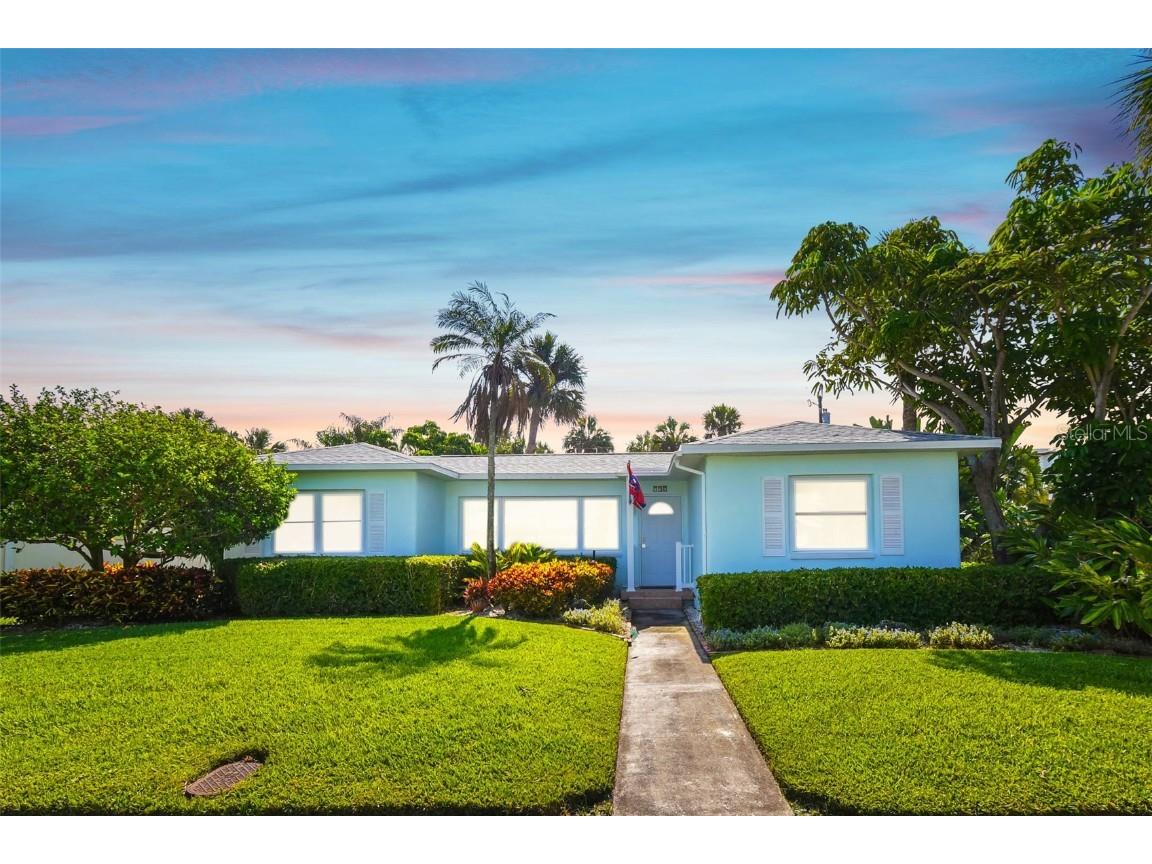 737 Bruce Avenue Clearwater FL 33767 U8203587 image1