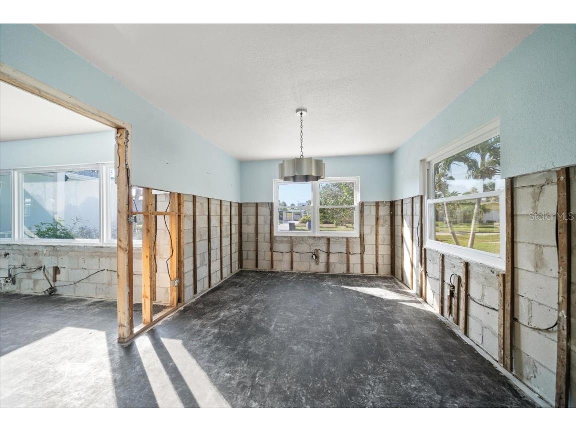 737 Bruce Avenue Clearwater FL 33767 TB8454853 image17